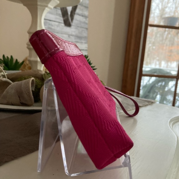 Coach Hot Pink Wristlet Signature Jacquard Wristlet Clutch - Picture 3 of 10